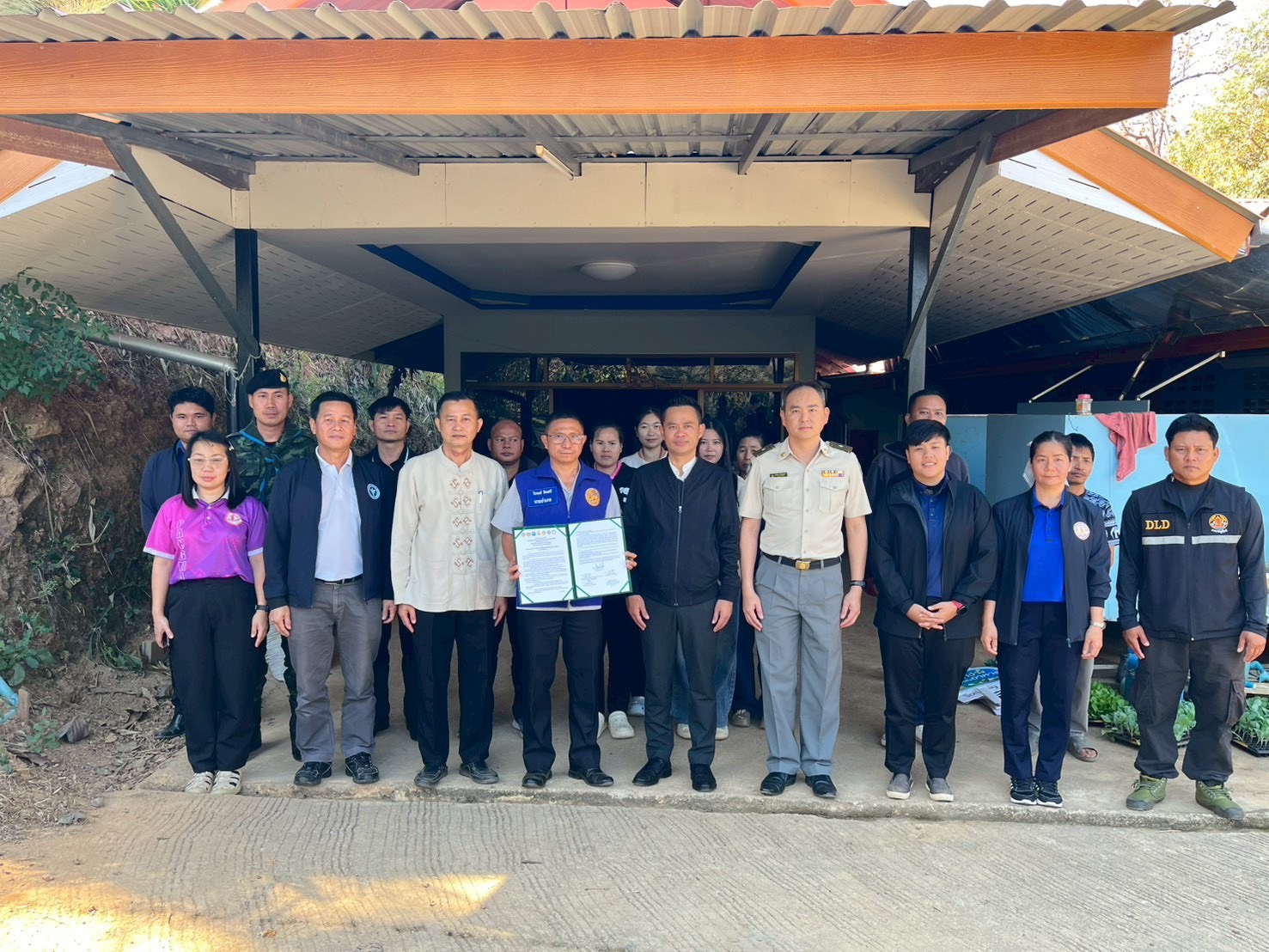 📢 สพอ.ปางมะผ้า : ดำเนินโครงการลงนามบันทึกข้อตกลงความร่วมมือ (MOU) การขับเคลื่อนตำบลเข้มแข็ง ตามหลักปรัชญาของเศรษฐกิจพอเพียง